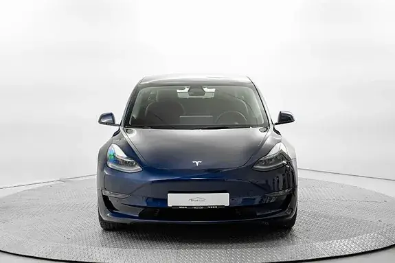 Tesla Model 3 2022 photo 3
