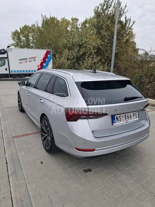 Skoda Octavia 2022 photo 2