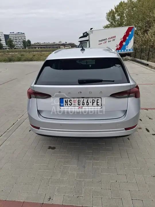 Skoda Octavia 2022 photo 4