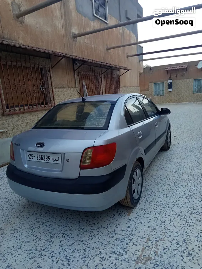 Kia Rio 2007 photo 2
