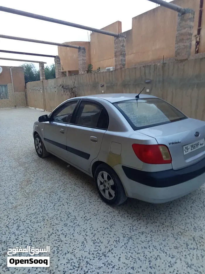 Kia Rio 2007 photo 4