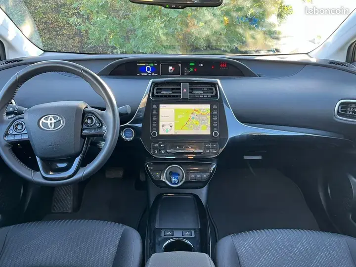 Toyota Prius 2019 photo 3