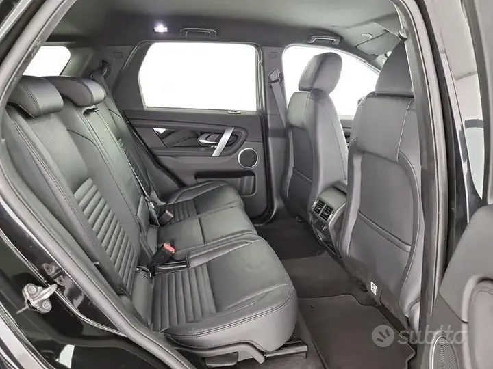 Land Rover Discovery Sport 2022 photo 5