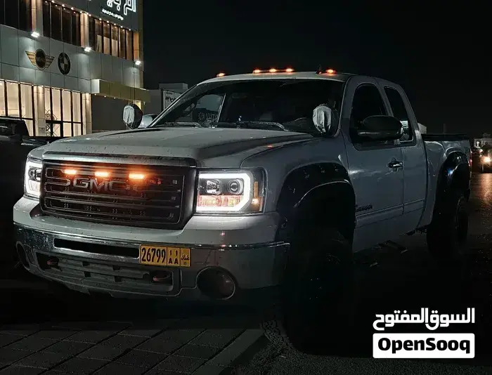 GMC Sierra 2011 photo 4