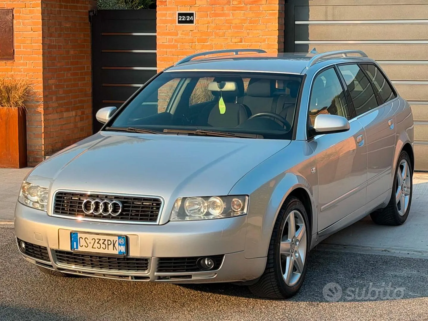 Audi A4 2004 photo 3