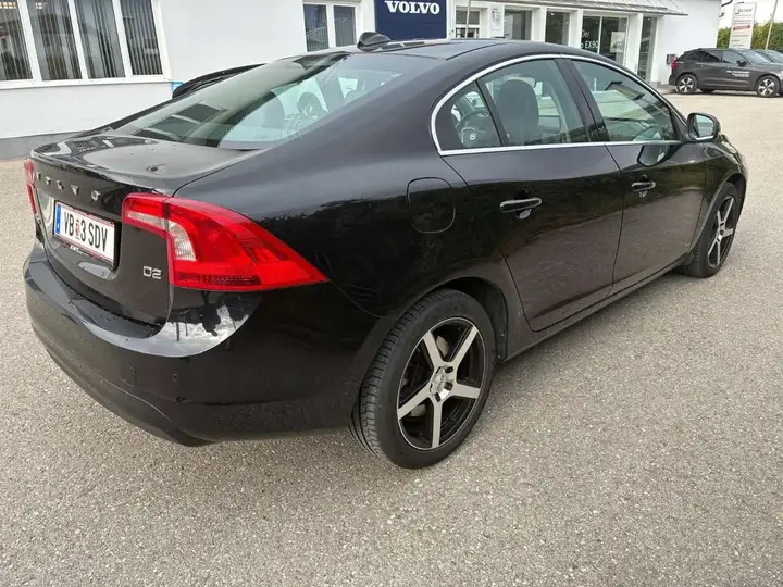 Volvo S60 2017 photo 3