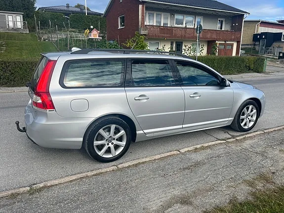 Volvo V70 2016 photo 3