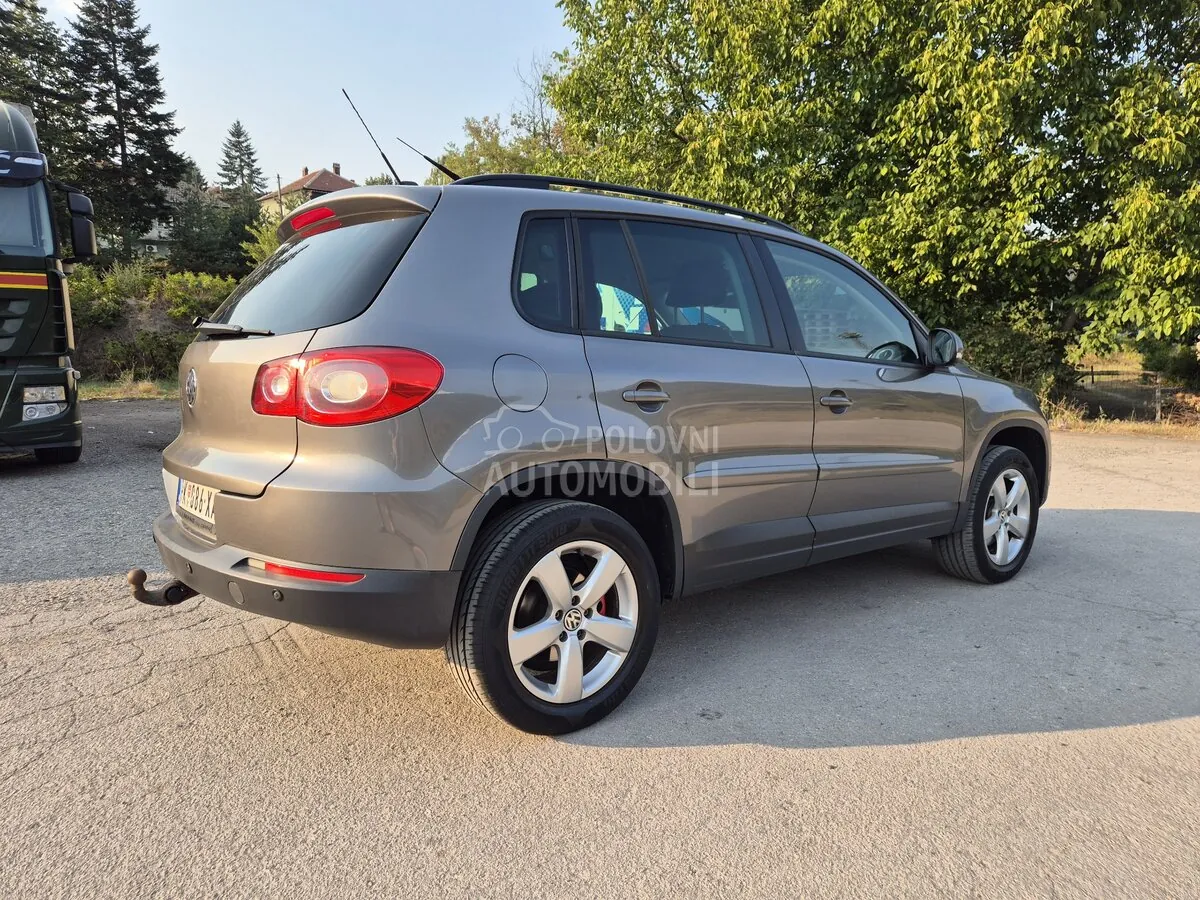 Volkswagen Tiguan 2010 photo 4