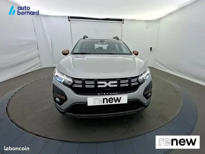 Dacia Sandero 2024 photo 2