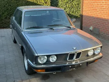 BMW 520I E28