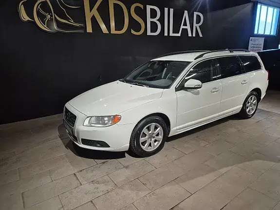 Volvo V70 2011 photo 2