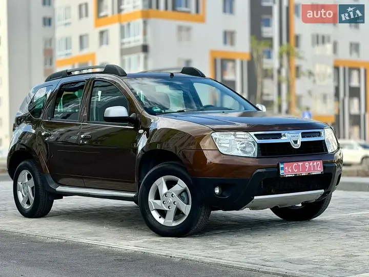 Dacia Duster 2010 photo 3