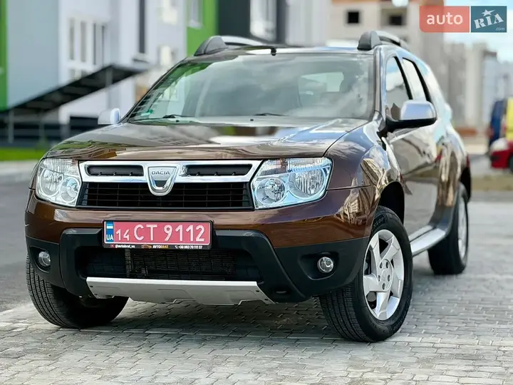 Dacia Duster 2010 photo 2