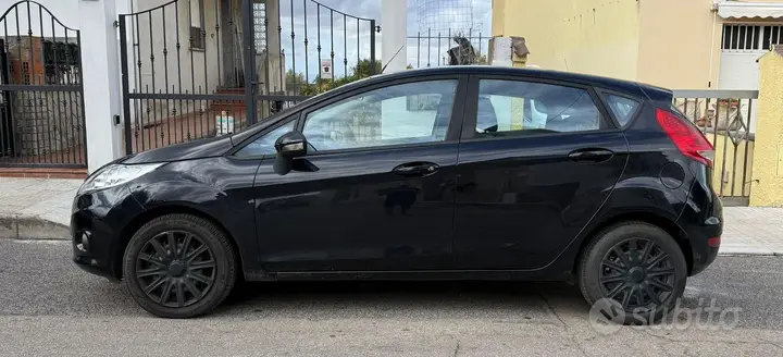 Ford Fiesta 2008 photo 2