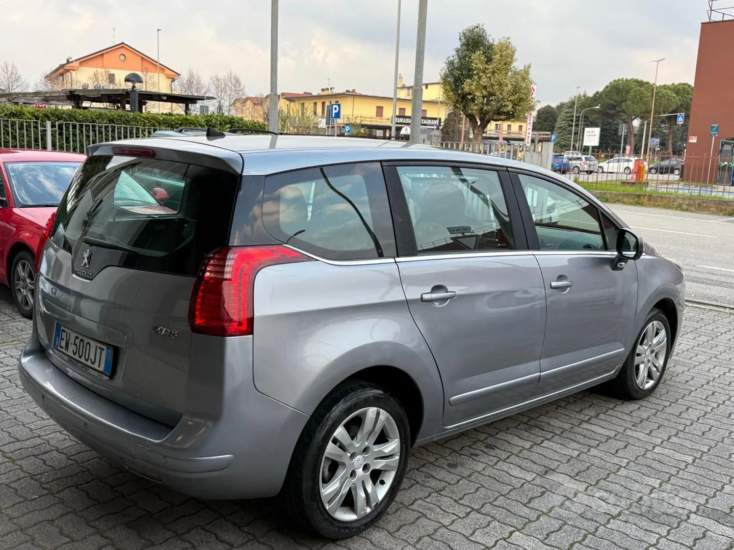 Peugeot 5008 2014 photo 4
