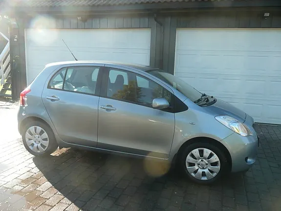 Toyota Yaris 2007 photo 3