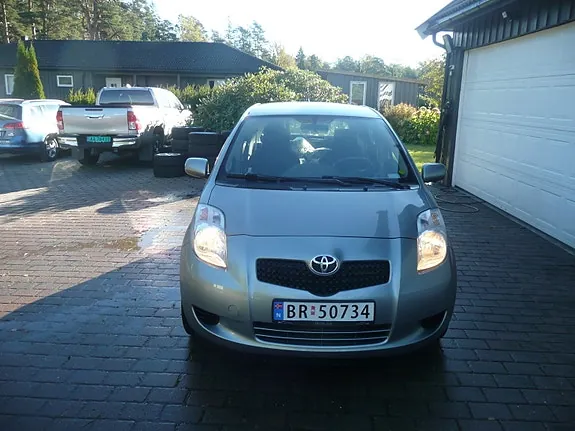 Toyota Yaris 2007 photo 5