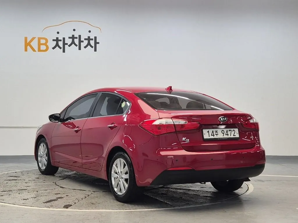 Kia K3 2013 photo 2