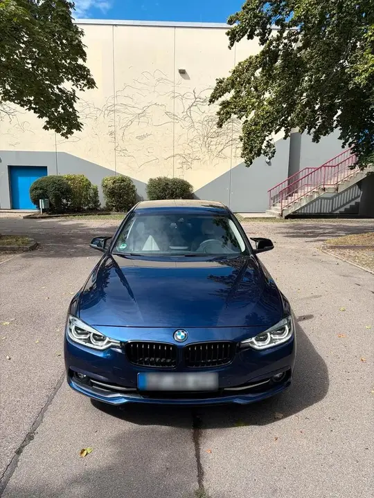 BMW F30