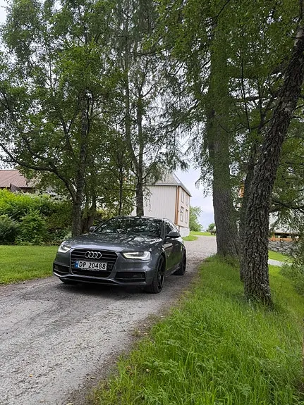 Audi A4 2013 photo 3