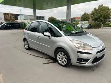 Citroen C4 2011 photo 2