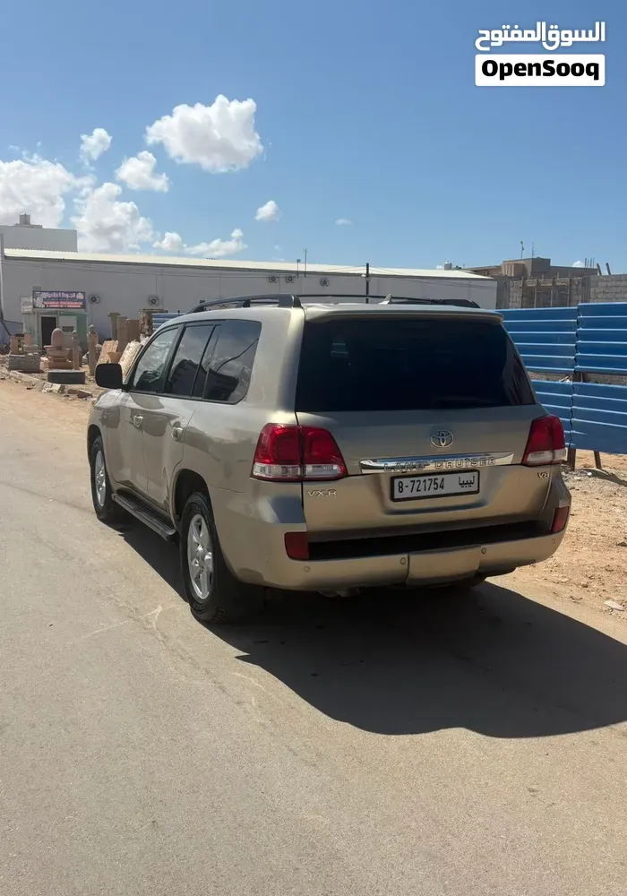 Toyota Land Cruiser 2010 photo 4