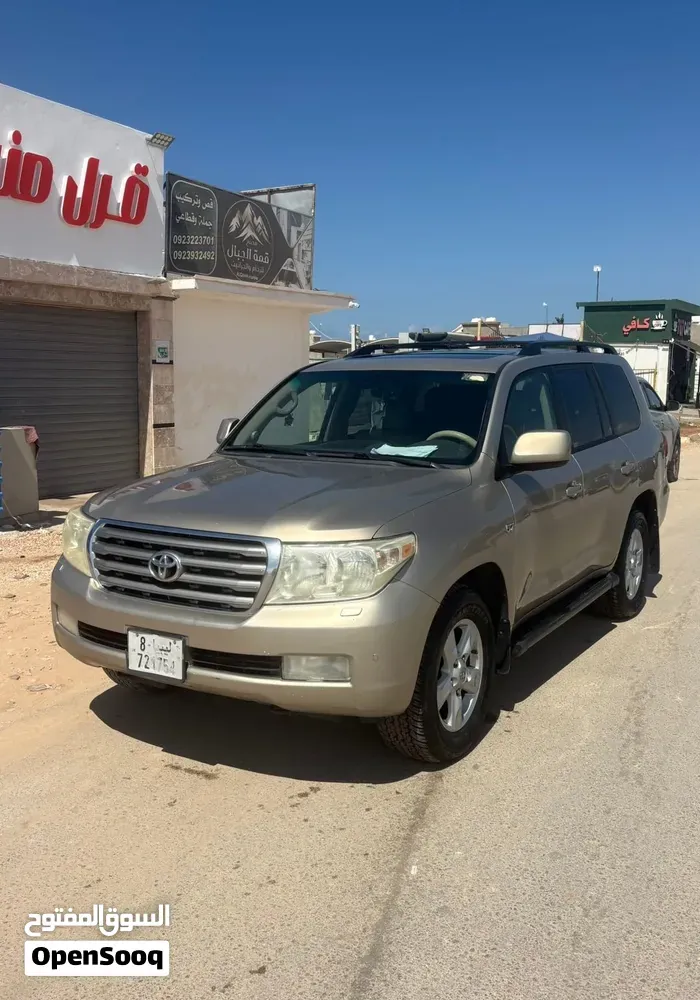 Toyota Land Cruiser 2010 photo 2
