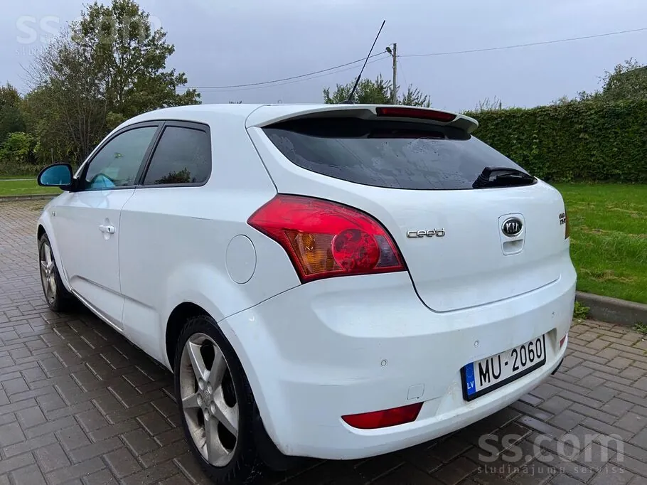 Kia Ceed 2008 photo 2