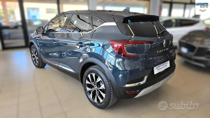 Renault Captur 2023 photo 3