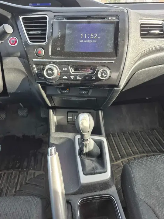 Honda Civic 2015 photo 3