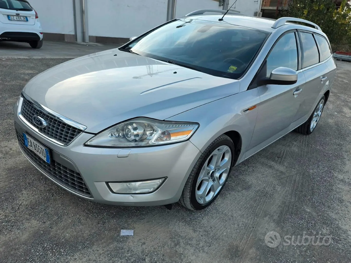 Ford Mondeo 2010 photo 2