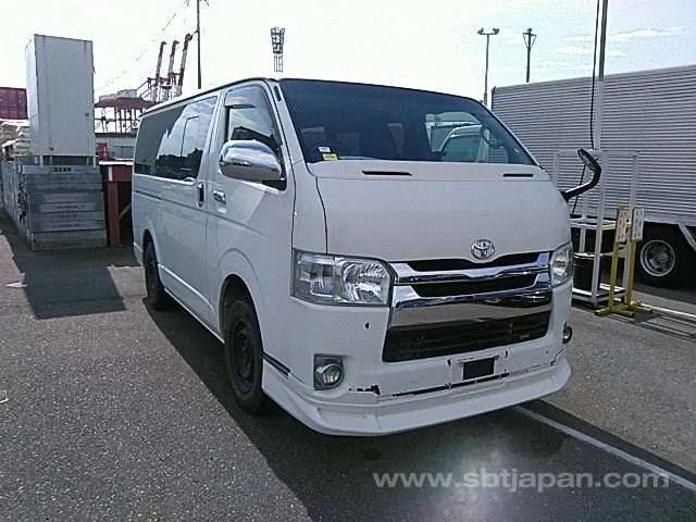 Toyota Regiusace Van