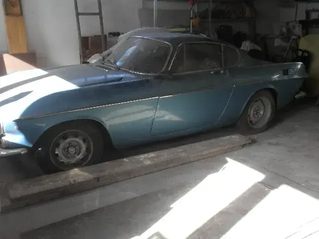 Volvo P1800E
