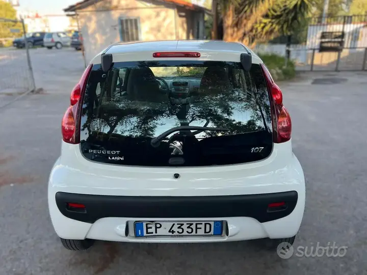 Peugeot 107 2012 photo 4