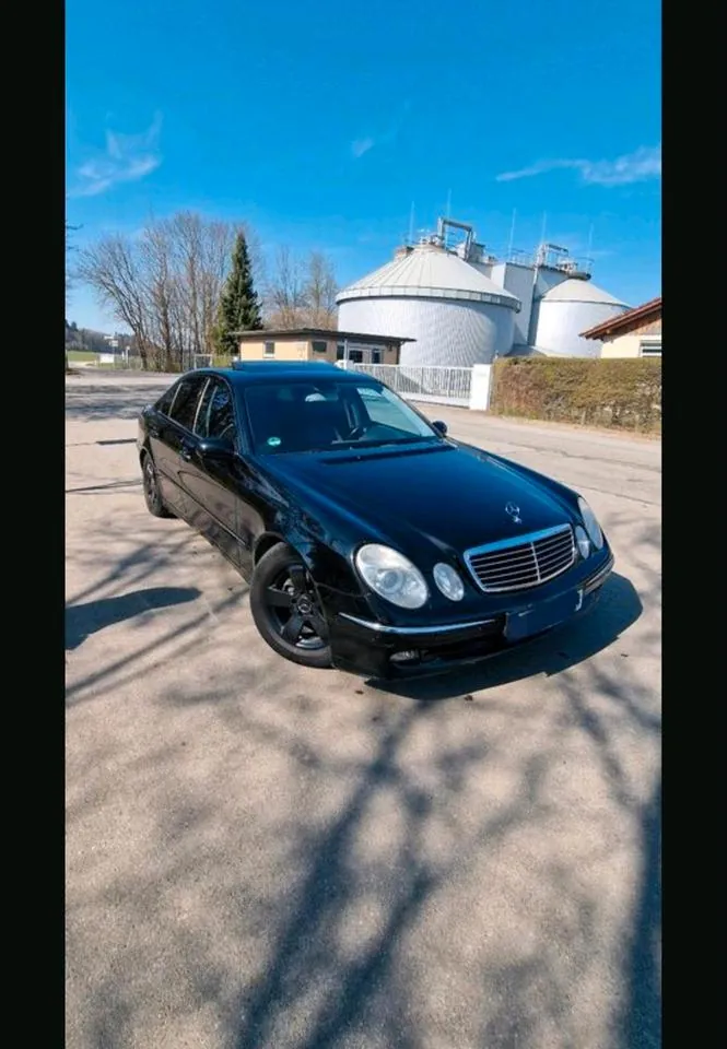 Mercedes-Benz E320