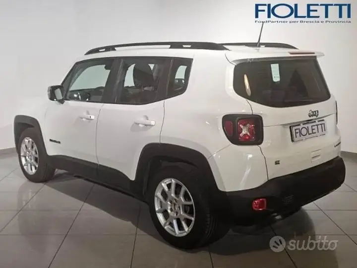 Jeep Renegade 2022 photo 2