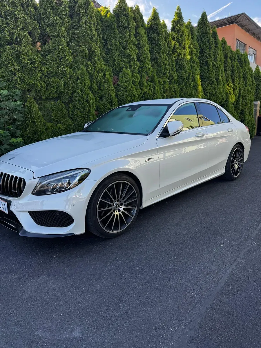 Mercedes-Benz C-Class 2016 photo 2