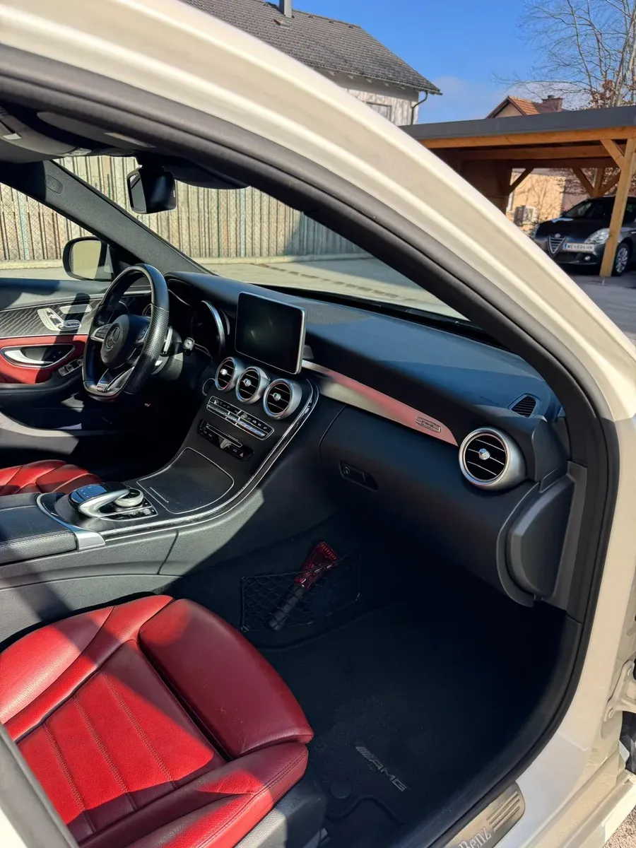 Mercedes-Benz C-Class 2016 photo 3