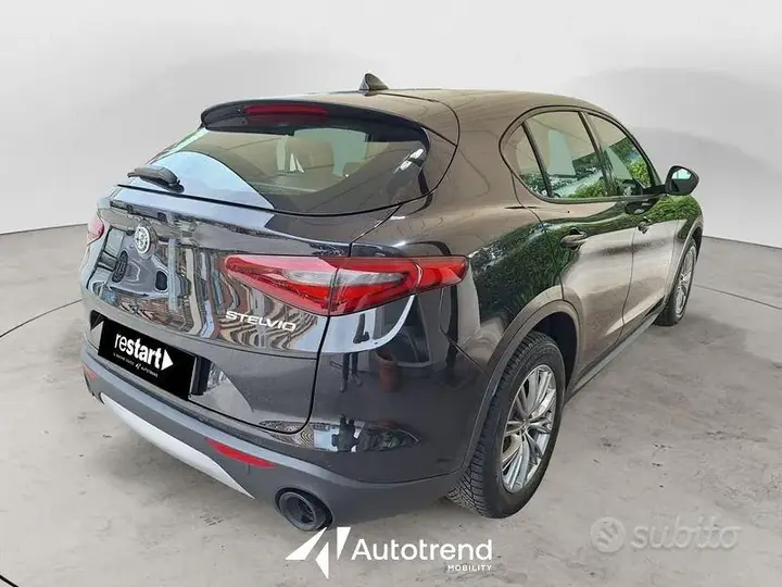 Alfa Romeo Stelvio 2022 photo 2