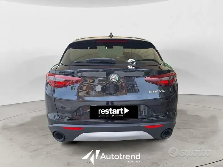 Alfa Romeo Stelvio 2022 photo 4