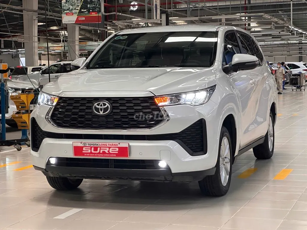 Toyota Innova Cross 2024 photo 3