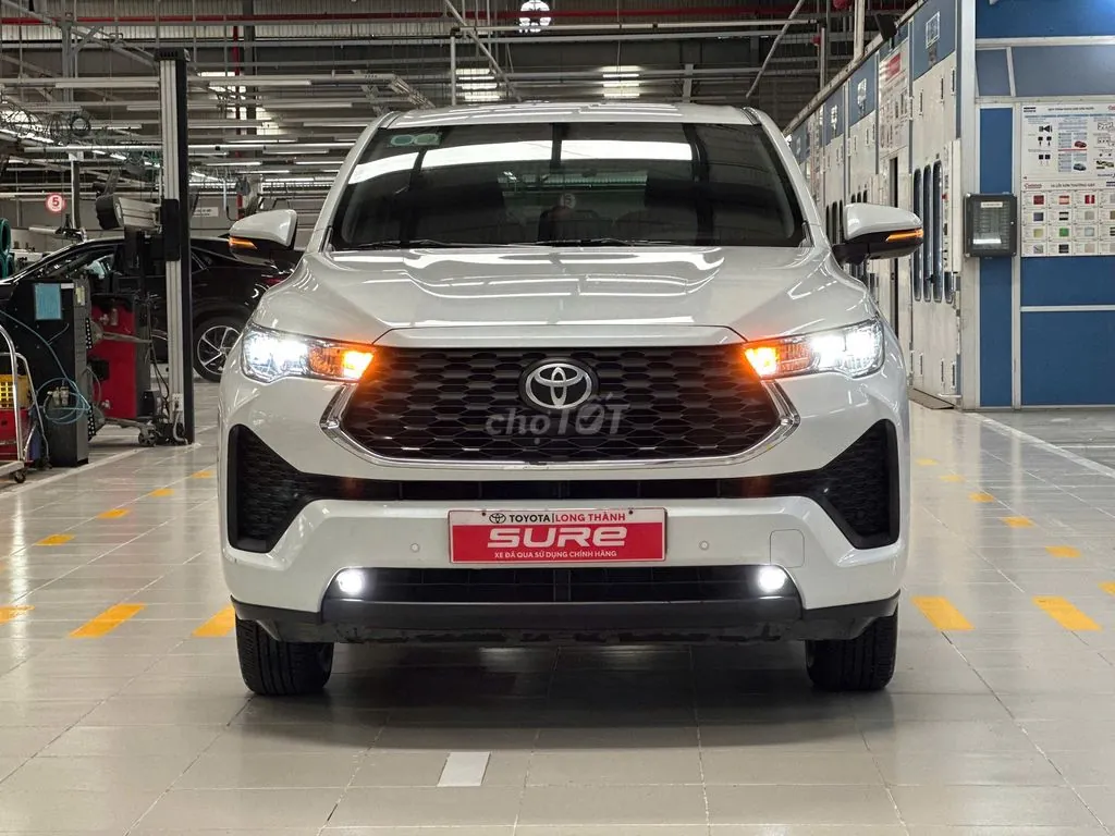 Toyota Innova Cross