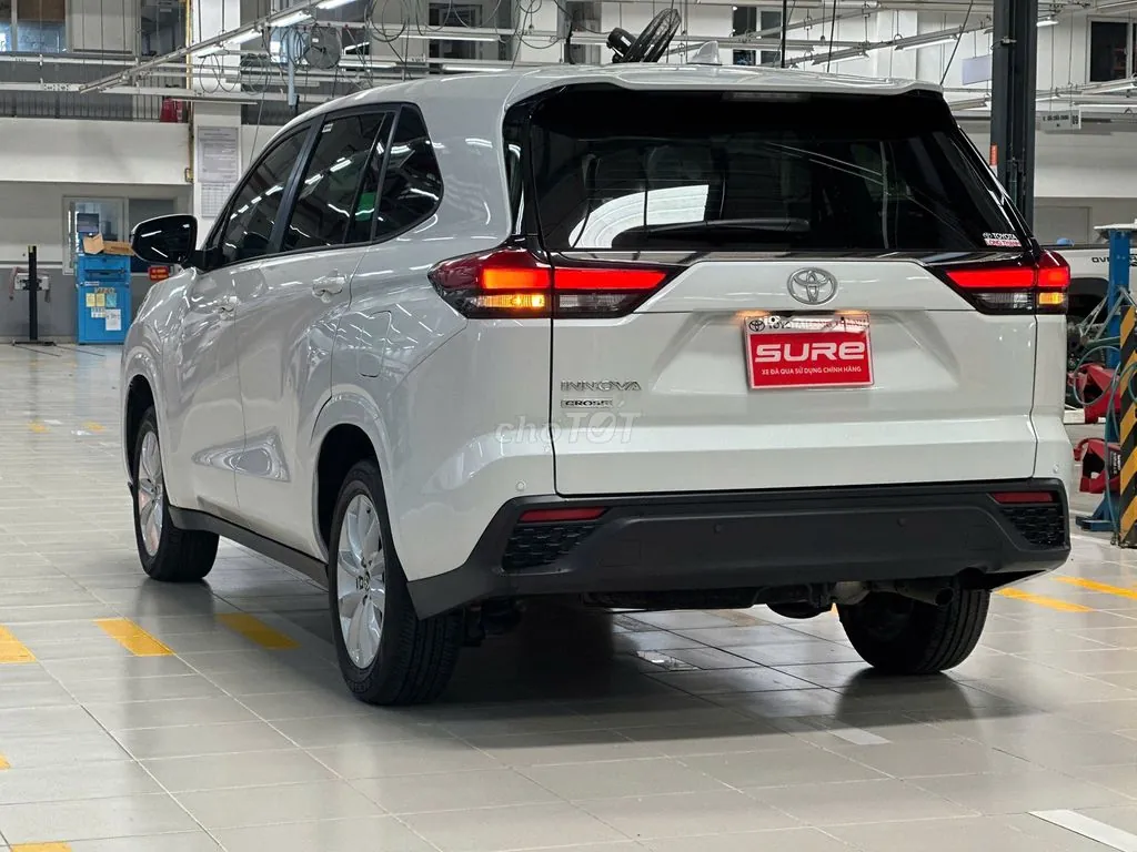 Toyota Innova Cross 2024 photo 5