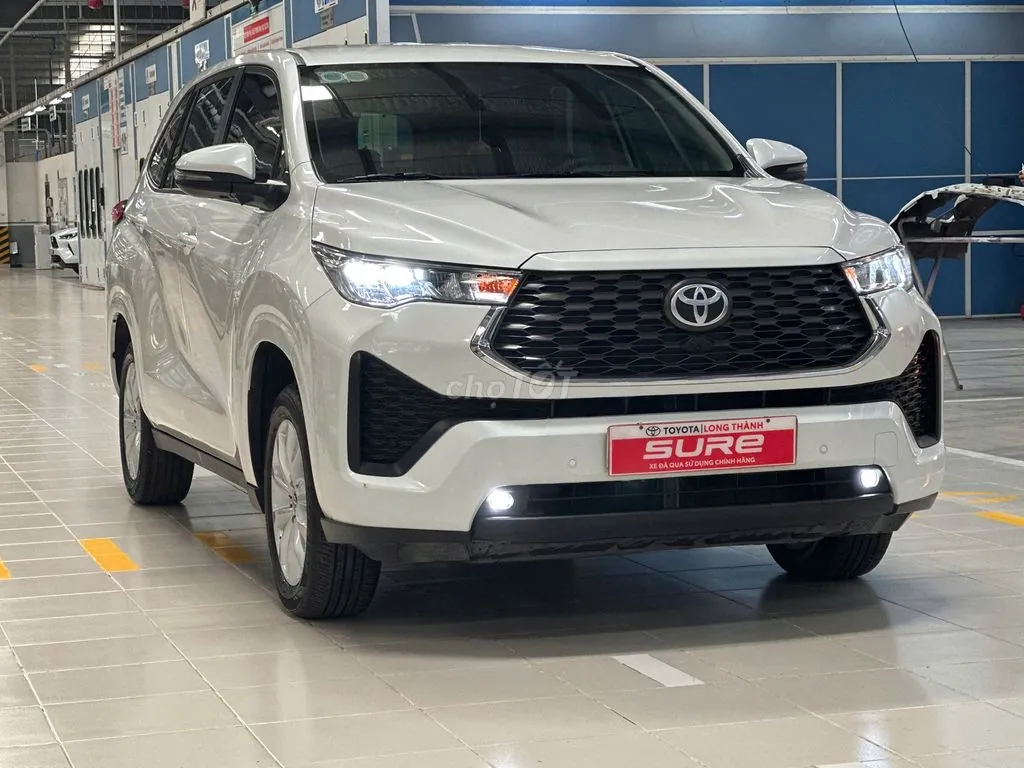 Toyota Innova Cross 2024 photo 4