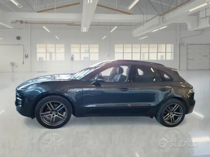 Porsche Macan 2021 photo 2