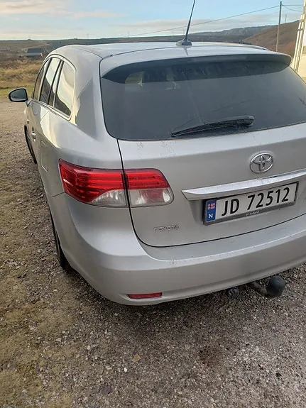 Toyota Avensis 2015 photo 5