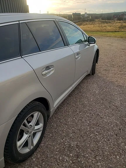 Toyota Avensis 2015 photo 3