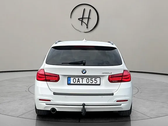 BMW 318D 2017 photo 4