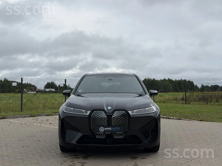 BMW Ix