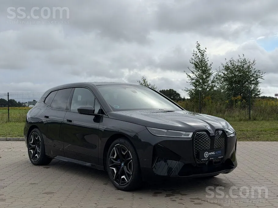 BMW Ix 2023 photo 2